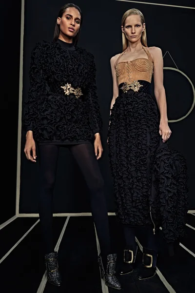 Look 30